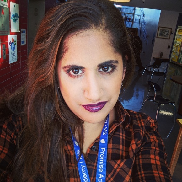 Meet your Posher, Durba - Picture 7 of 8